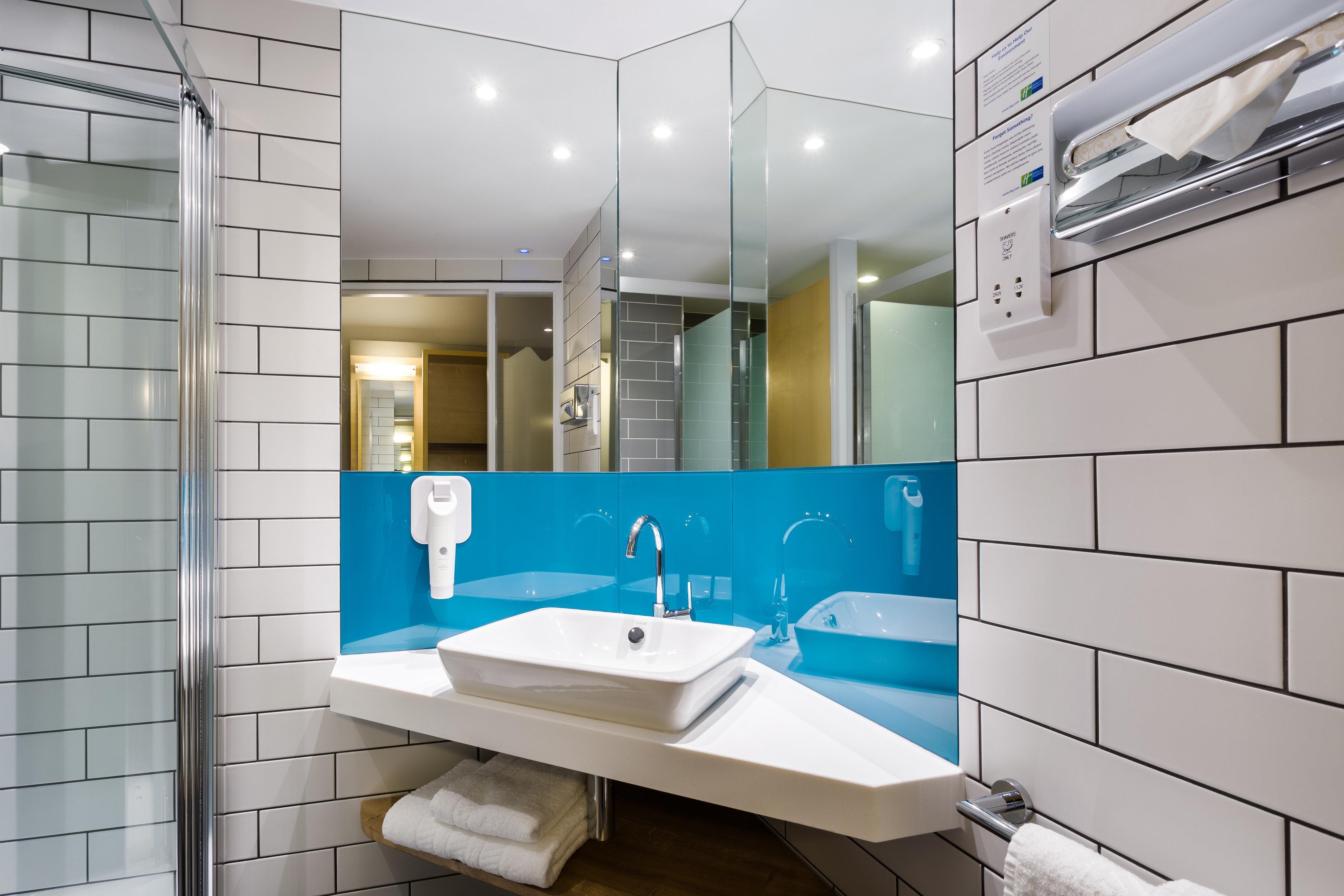 Holiday Inn Express London - Watford Junction By Ihg Room photo